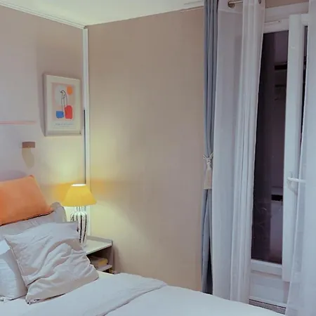 Apartment Cozy Paris